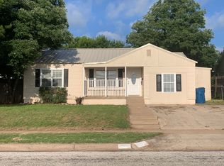 1615 Woodruff Ln, Sweetwater, TX 79556