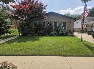 5435 Reba St, Morton Grove, IL 60053