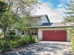 3323 Brugger Pl, Mc Farland, WI 53558