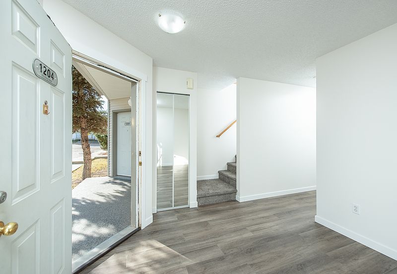 Spruce Grove Apartment for rent - 2 Bedrooms — photo 67