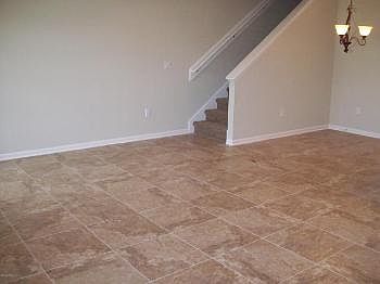 4th image of 433 Oasis Ln