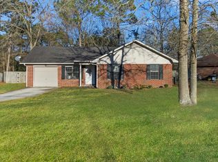 219 Kevin Rd, Hinesville, GA 31313
