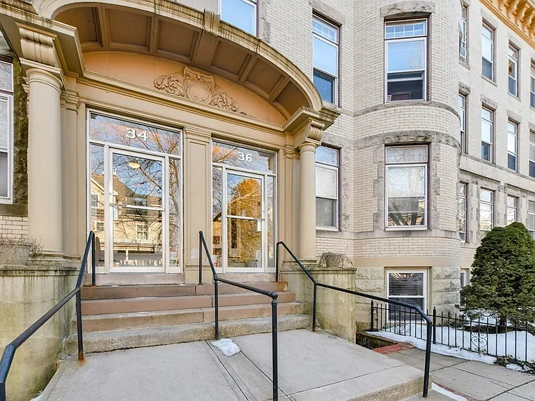 36 Winchester St #7 — Photo 8