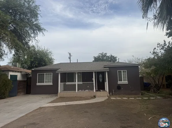 1027 W Heil Ave, El Centro, CA 92243