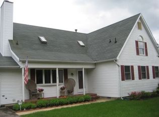 1069 Hickory St, Toms River, NJ 08755