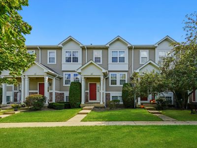 284 Holiday Ln, Hainesville, IL, 60073