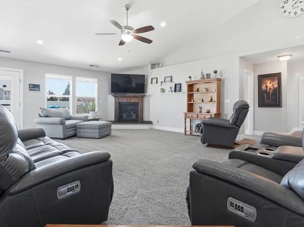 2831 W 2325 N, Plain City, UT 84404