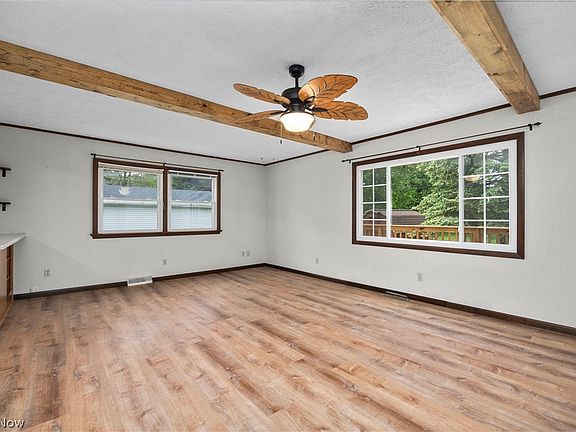 3rd image of 795 Tarry Ln