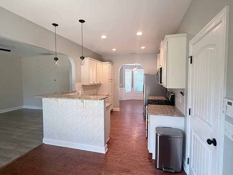 441 Falls Creek Dr — Photo 6