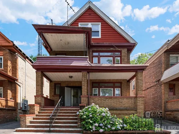 52 Wade St, Jersey City, NJ 07305