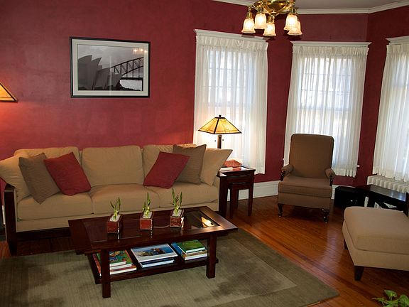 Living Room - 22 Vine Steet Melrose