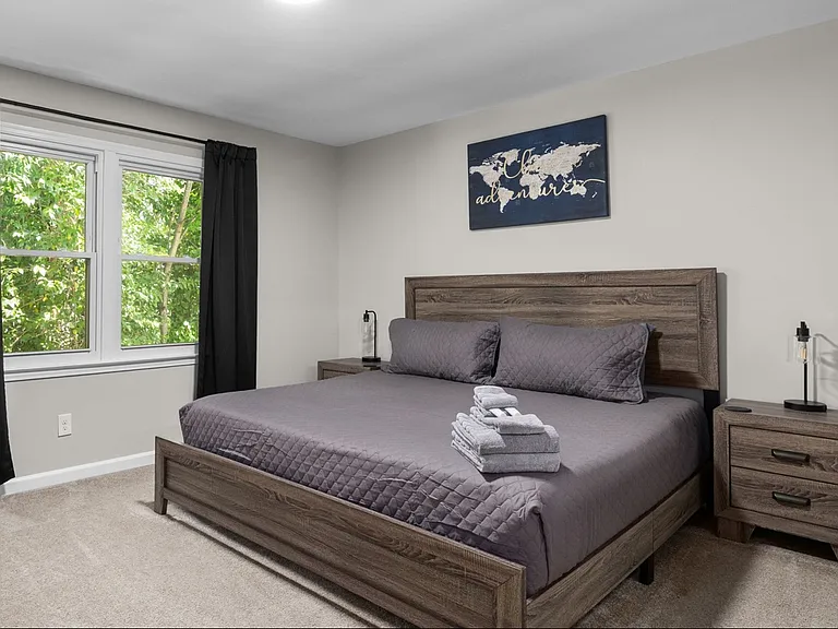 1048 Ivy Ln — Photo 25