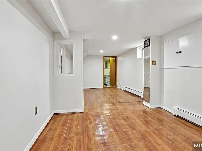 18 Patterson St — Photo 29