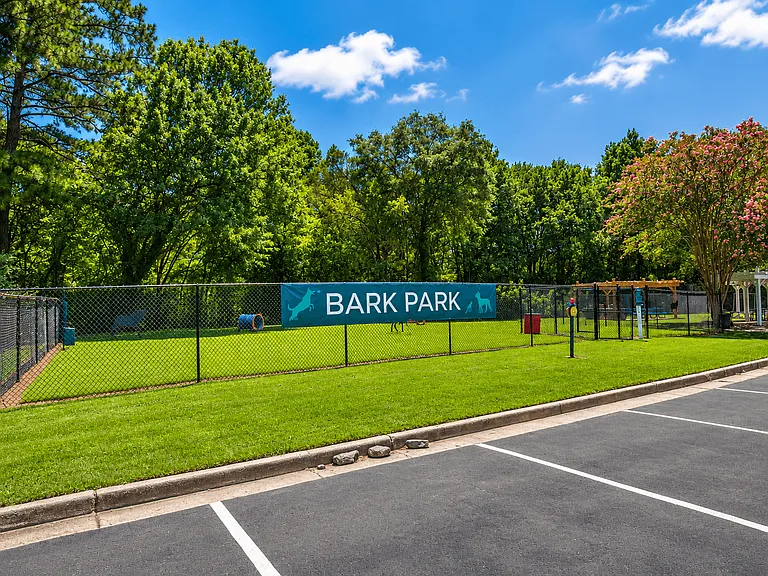 Willow Trail Apartments — Photo 34