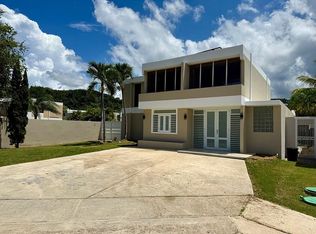 176 Calle Colibri, Dorado, PR 00646