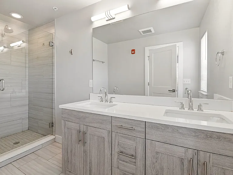 3348 W 17th Ave — Photo 18