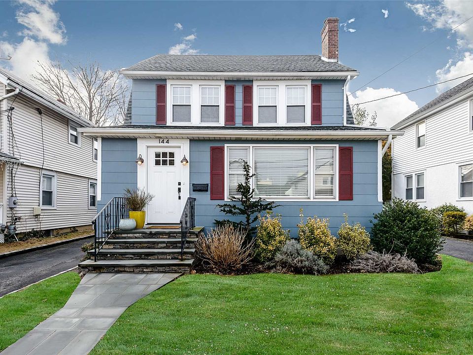 1st image of 144 Bayview Ave