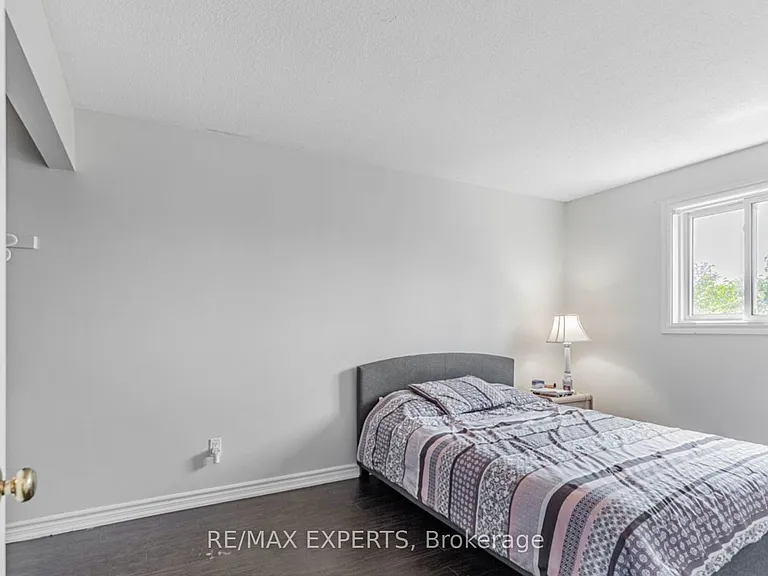 135 Livingstone St W #UPPER — Photo 12