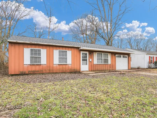 207 Dodson Dr S, Urbana, IL 61802