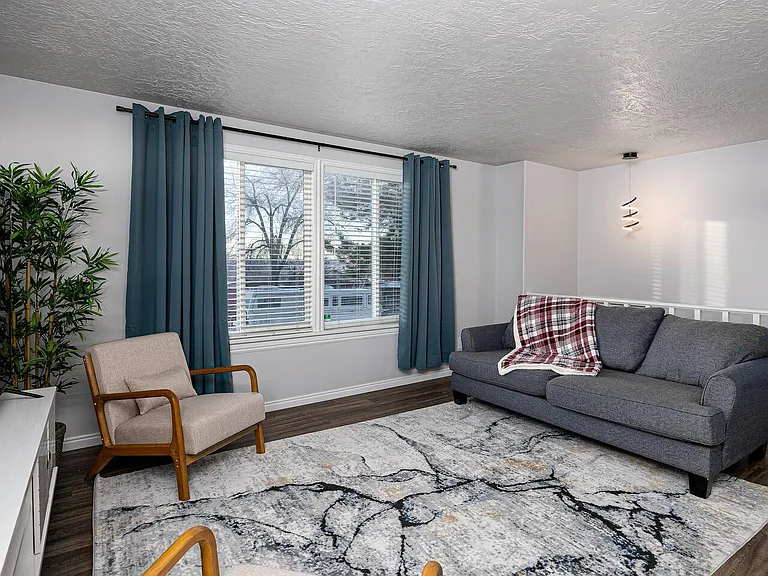 9465 S Streatham Rd #1 — Photo 3