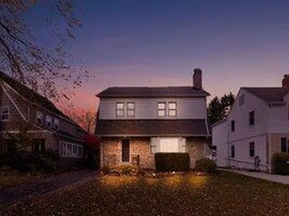 43 N Stanwood Rd, Columbus, OH 43209