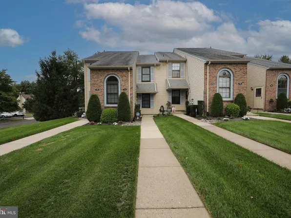 1 Lumber Jack Cir #7-A, Horsham, PA 19044
