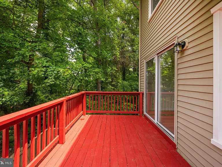 2615 Chivalry Ct — Photo 53