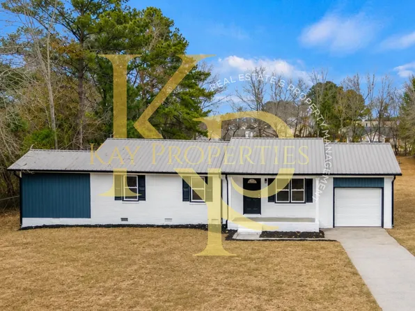 6010 Muscat Rd, Hope Mills, NC 28348