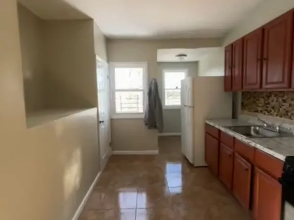 24 N 11th St, Newark, NJ 07107