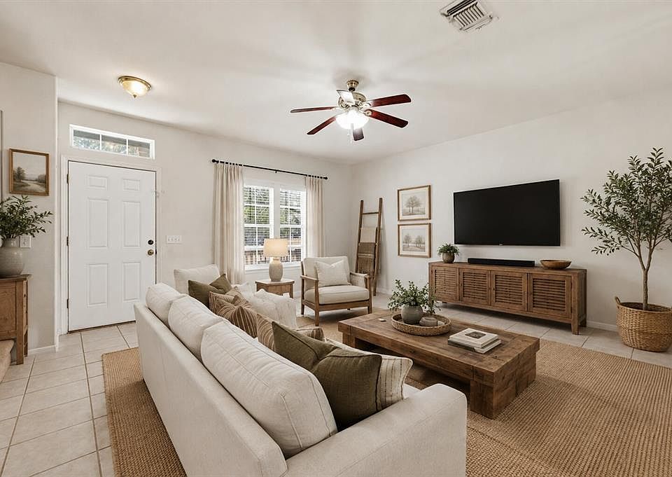1st image of 36 Deer Ridge Rd