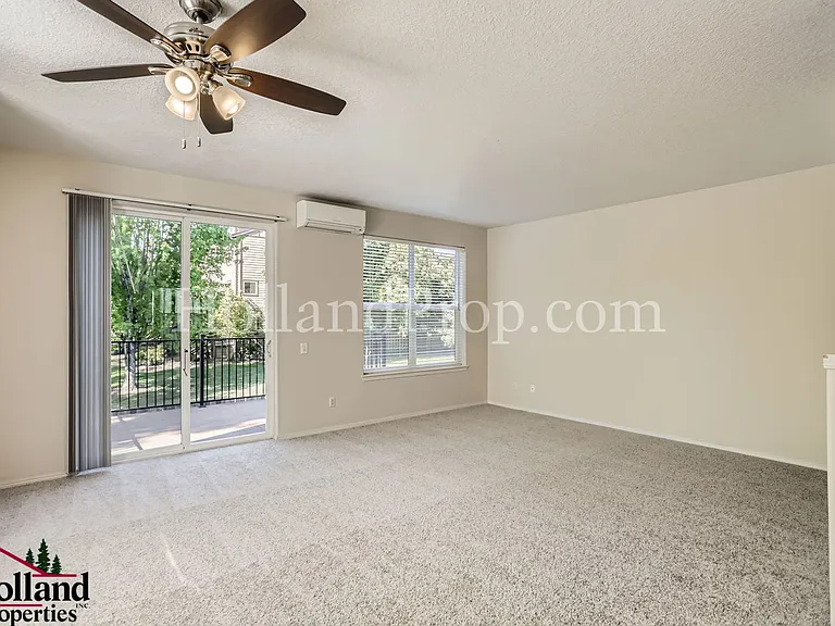 222 NE 76th Ave — Photo 5