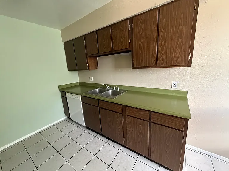 11013 Towner Ave NE #D — Photo 9