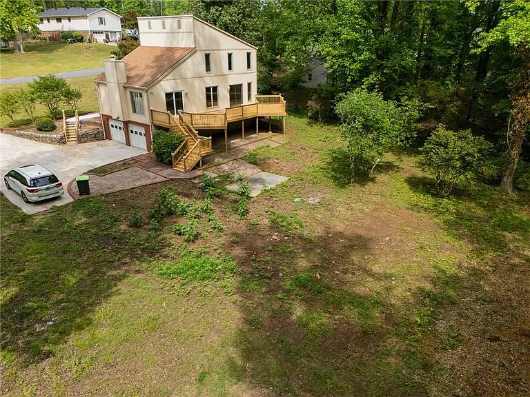 4079 Dunnington Dr — Photo 4