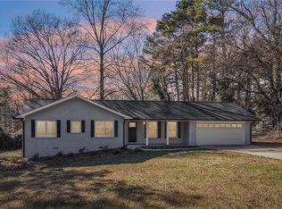 507 Castleaire Dr, Stone Mountain, GA 30087