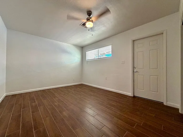 1202 E Kaler Drive 7625 N #12 — Photo 11