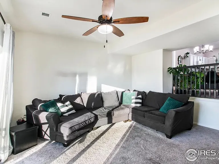 985 Axis Dr — Photo 10