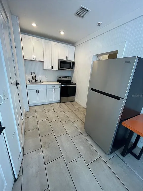 1 bed, 1.0 bath, 624 sqft, $1,195 — Photo 2