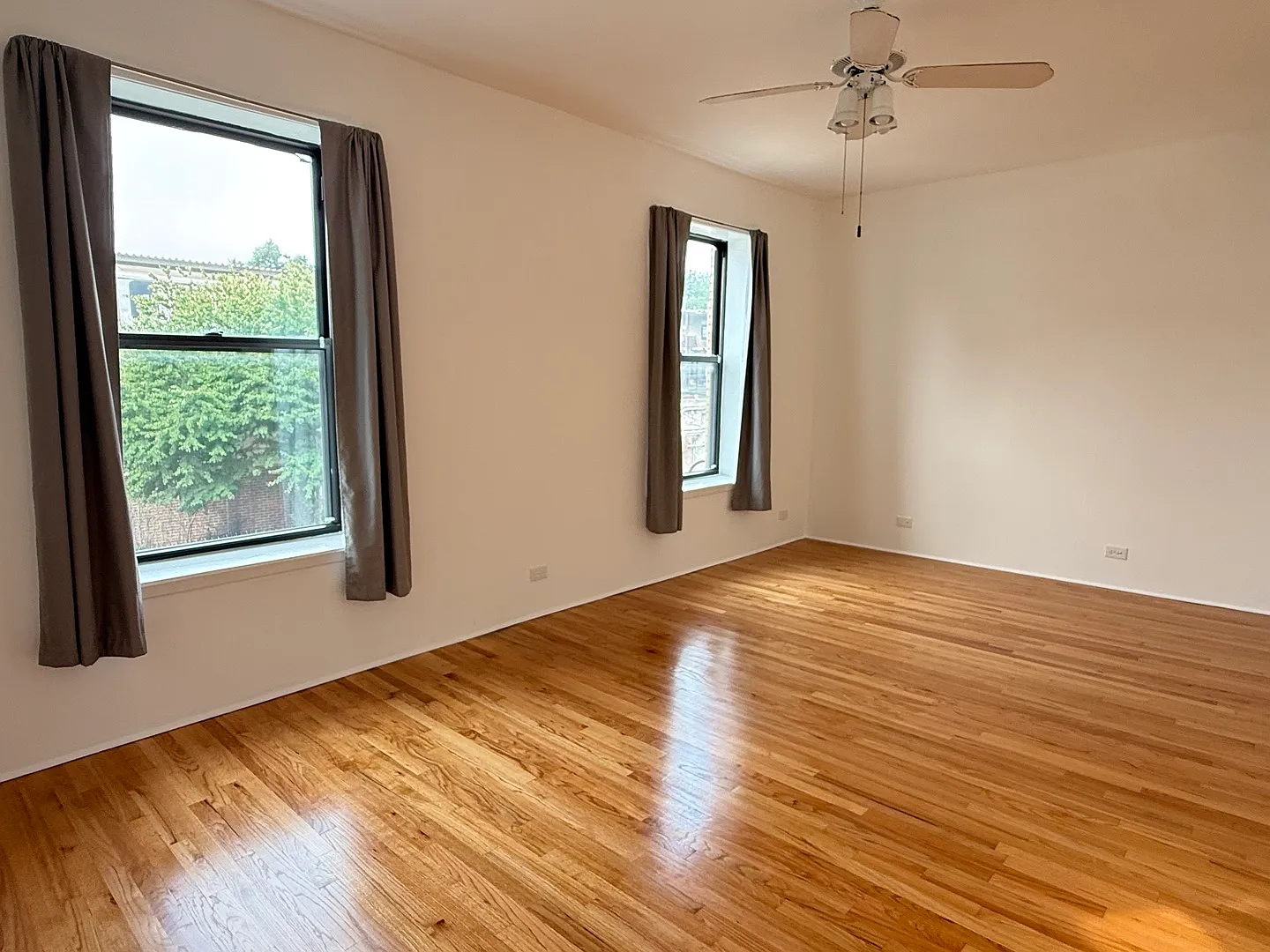 1 bed, 700 sqft, $1,750 — Photo 3