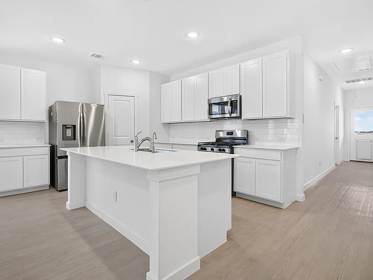 415 Kayden Ct — Photo 10
