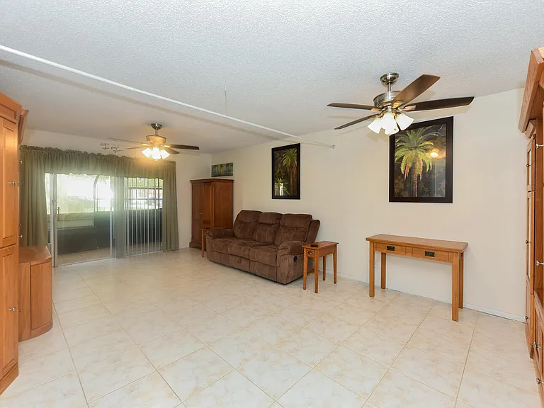 166 Lake Carol Dr — Photo 8