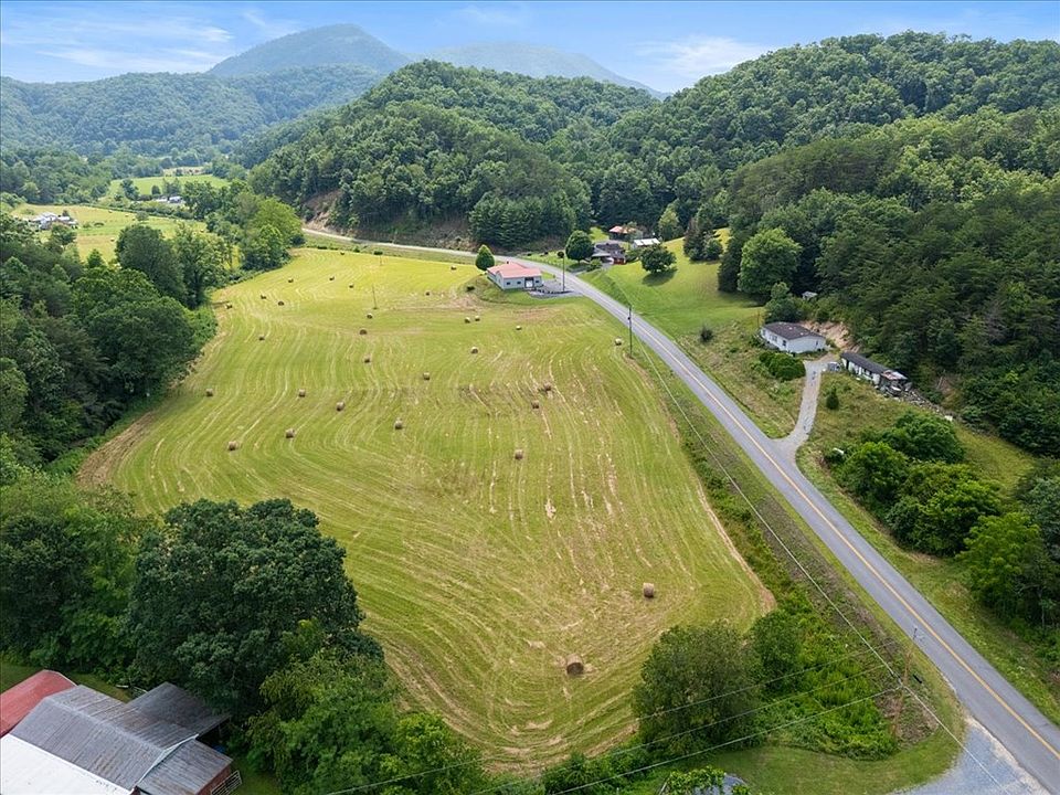 13th image of this home