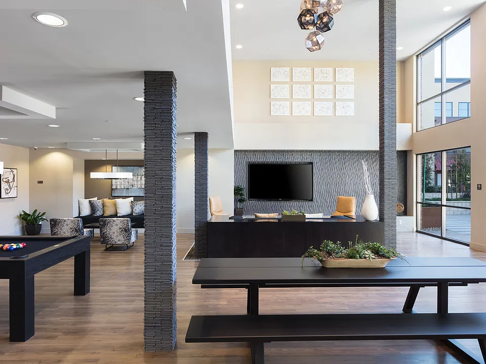 481 On Mathilda apartments community photo