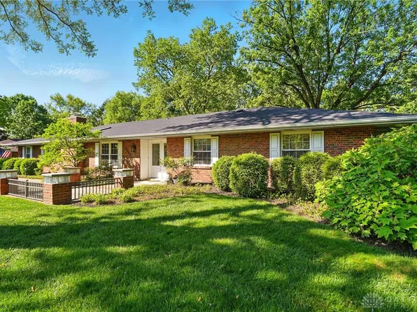 5447 Royalwood Dr, Dayton, OH 45429