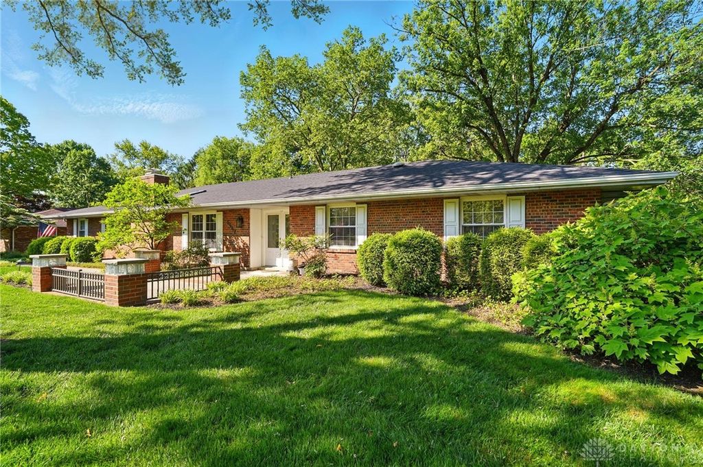 Real estate listing image