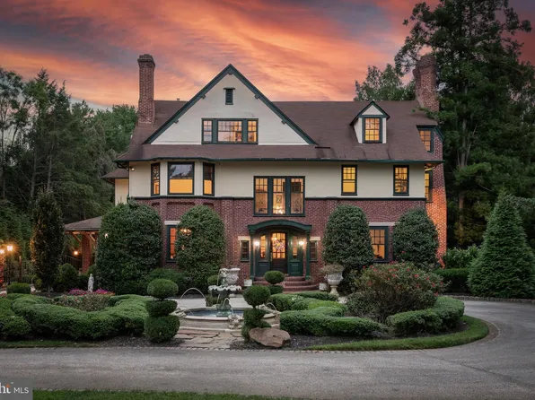 621 Chester Ave, Moorestown, NJ 08057