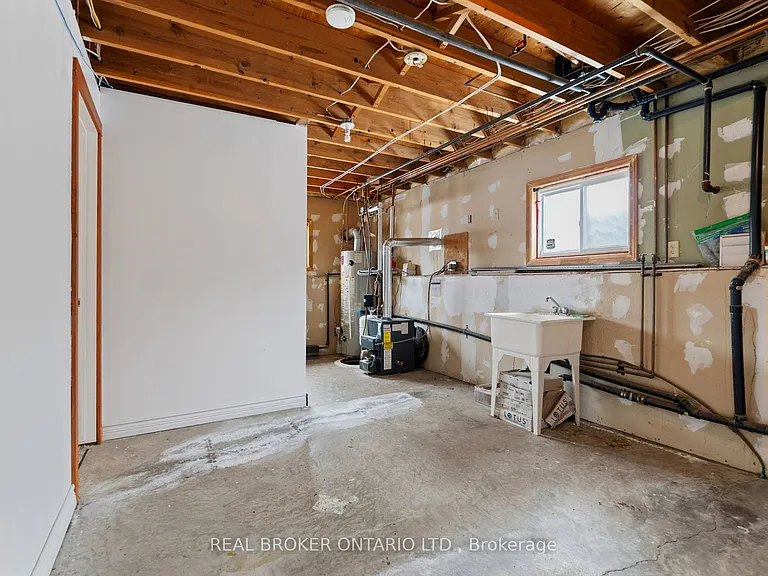 379 Southworth St S — Photo 25