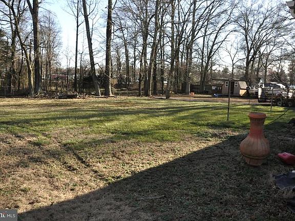3rd image of 7313 Carroll Dr