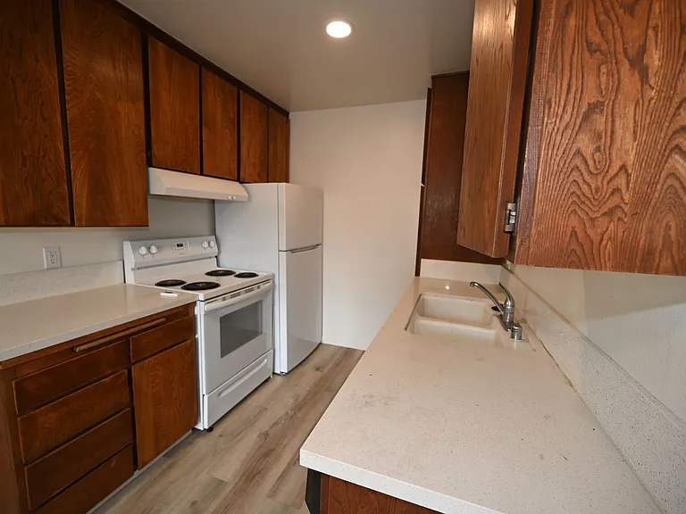 4944 Narragansett Ave — Photo 11