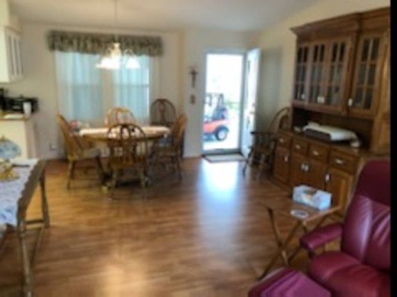 5th image of 401 Seawane Cir