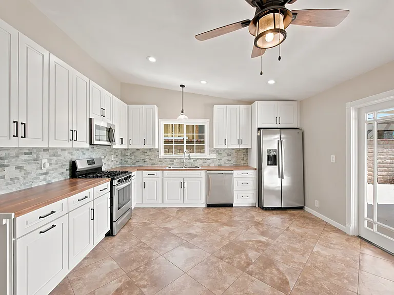 6440 Harvard St — Photo 11